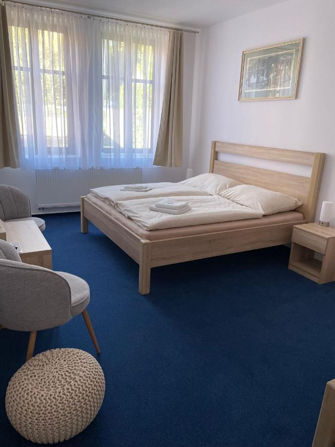 Hotel U Mesta Prahy Náchod Dış mekan fotoğraf