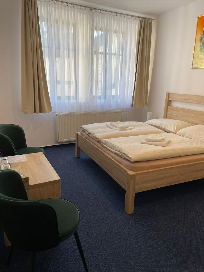Hotel U Mesta Prahy Náchod Dış mekan fotoğraf