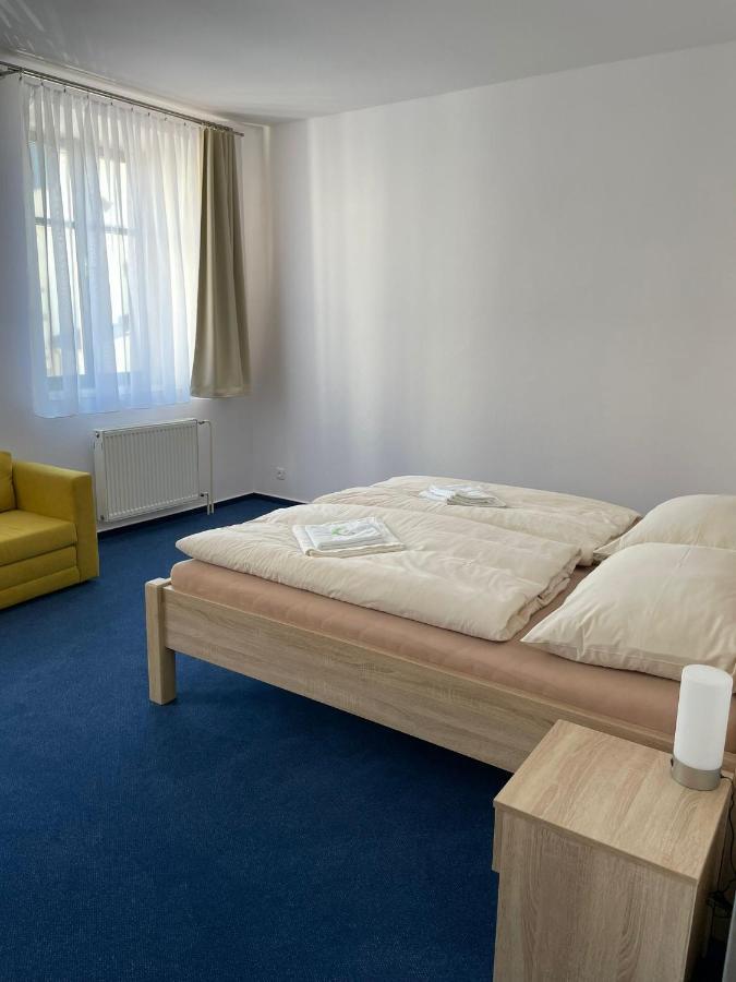 Hotel U Mesta Prahy Náchod Dış mekan fotoğraf