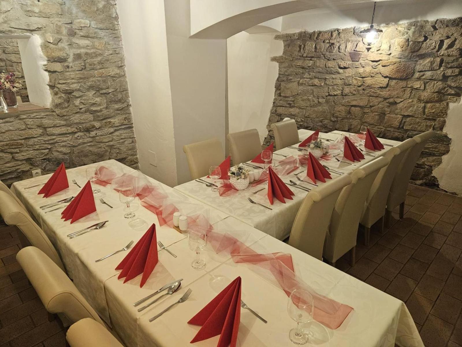 Hotel U Mesta Prahy Náchod Dış mekan fotoğraf